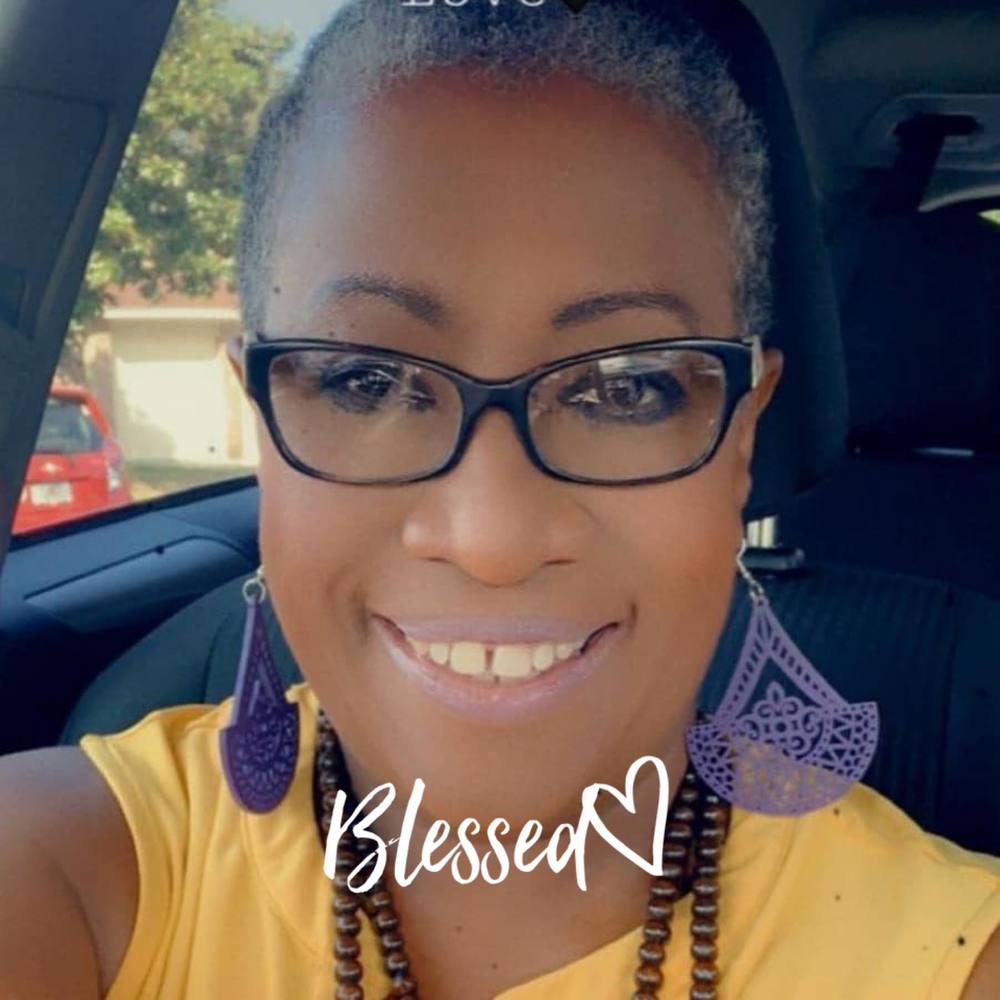 Meet your Posher, Isabel